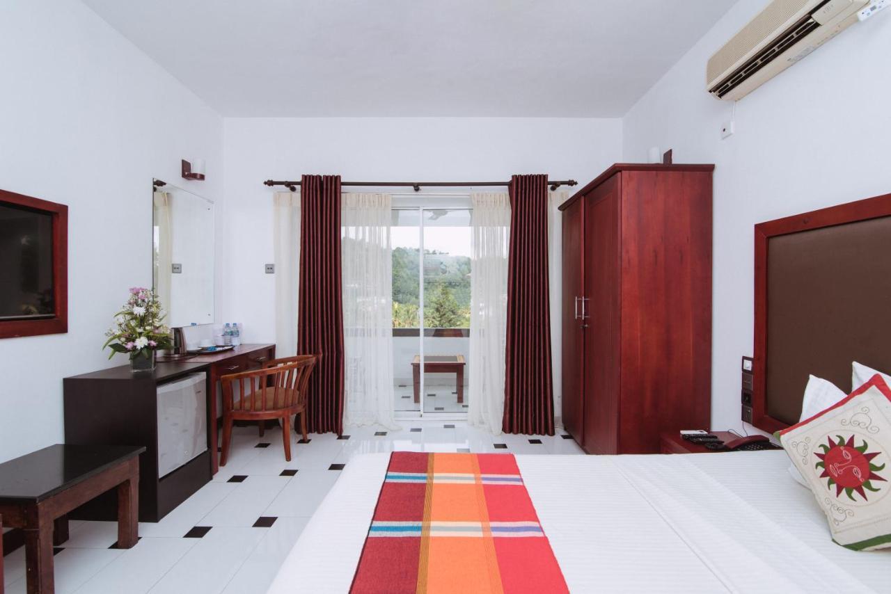 The Kandyan Exterior foto