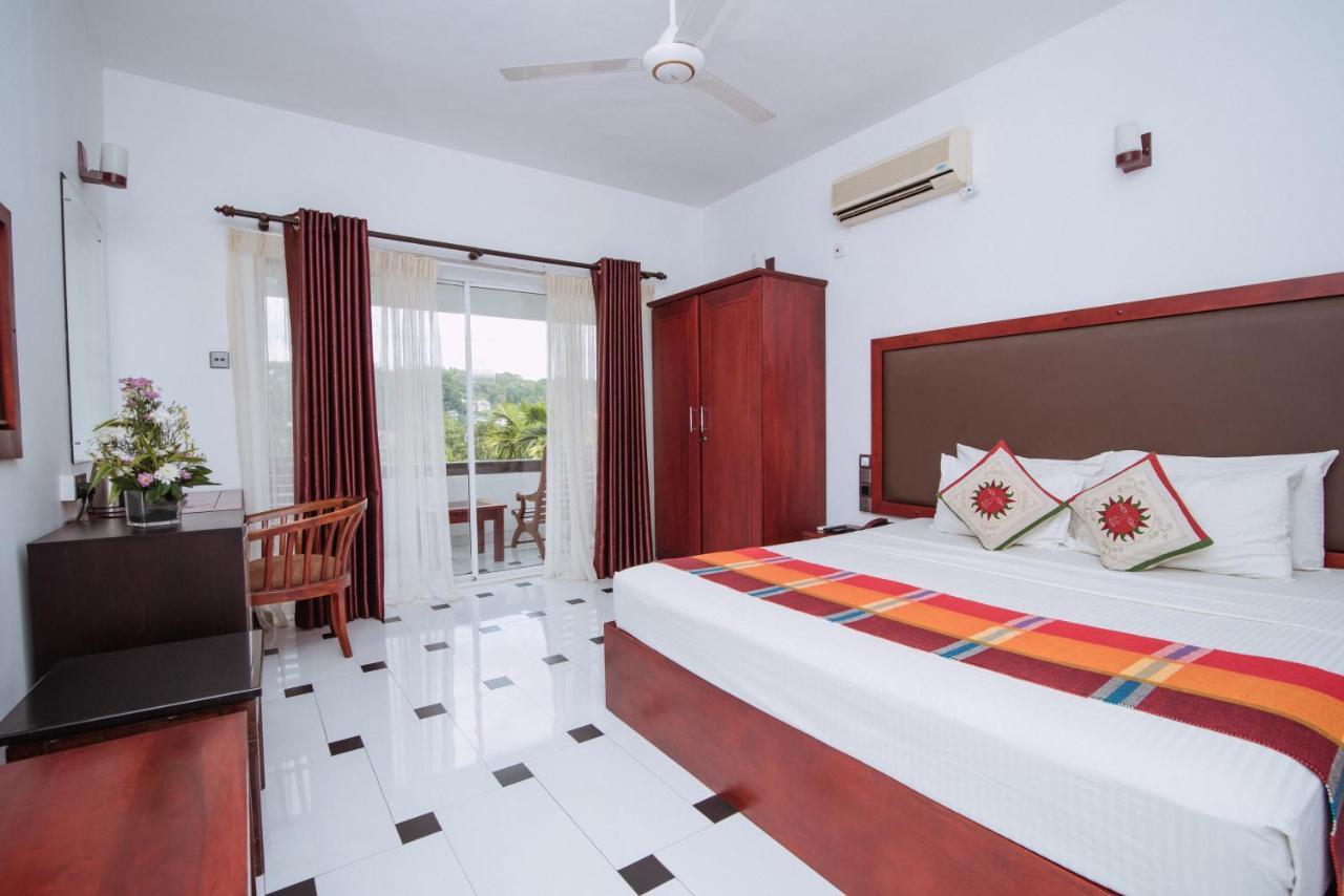 The Kandyan Exterior foto